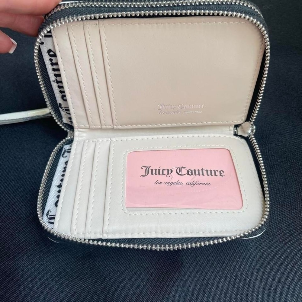 Juicy couture‎ black and white wallet - Picture 3 of 5
